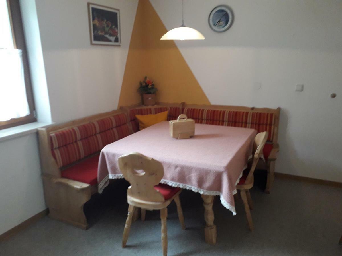 Two-Bedroom Apartment,819727145:JPEG