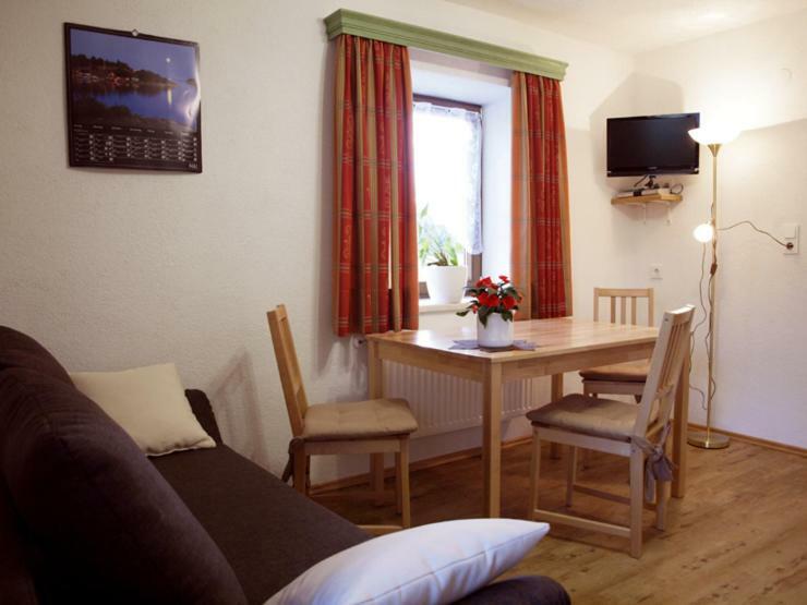 One-Bedroom Apartment,851249585:JPEG