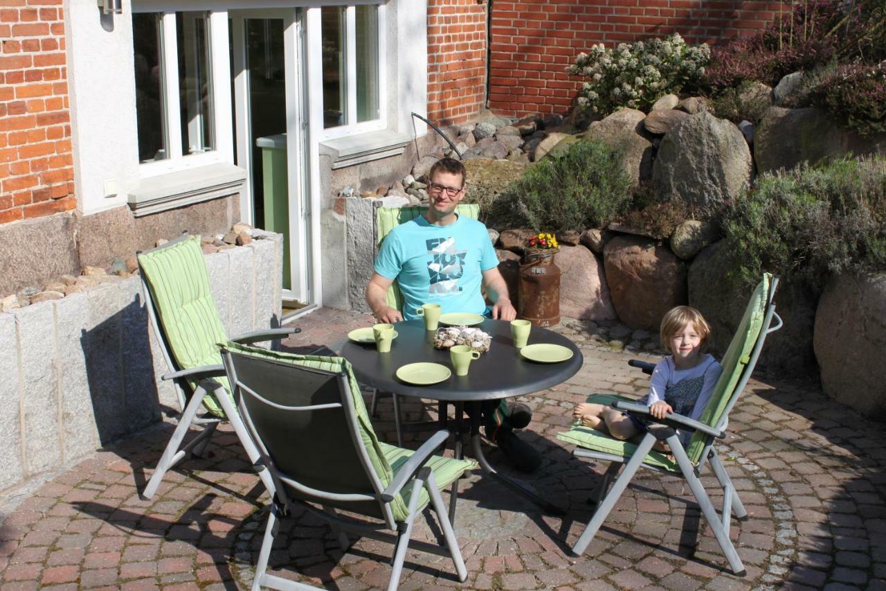 Apartment with Terrace,866142305:JPEG