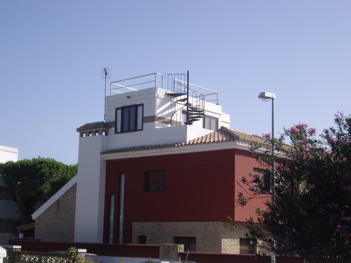 Five-Bedroom House,855816044:JPEG