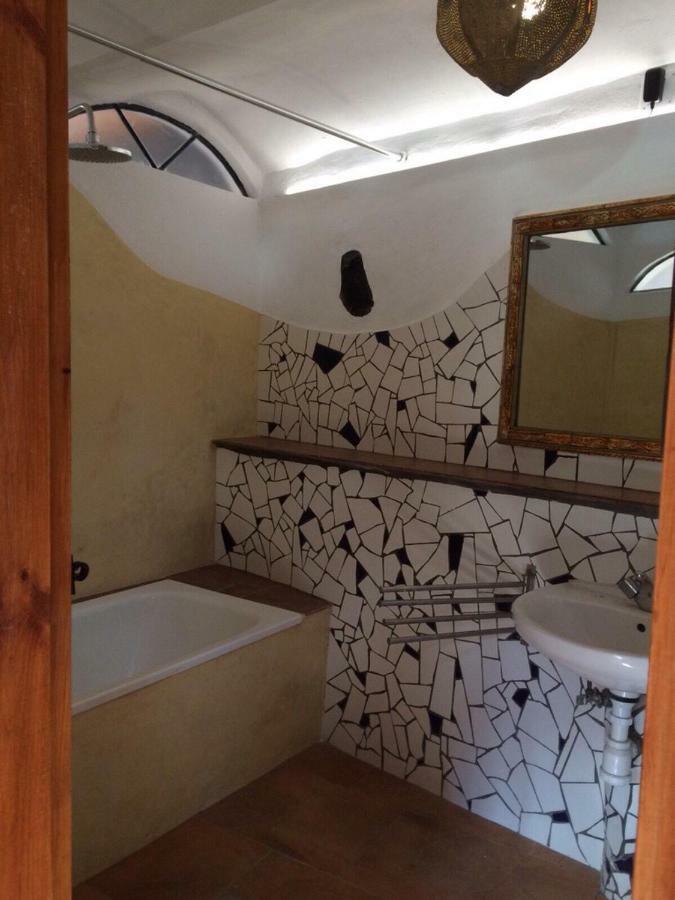 Holiday Home,856345499:JPEG