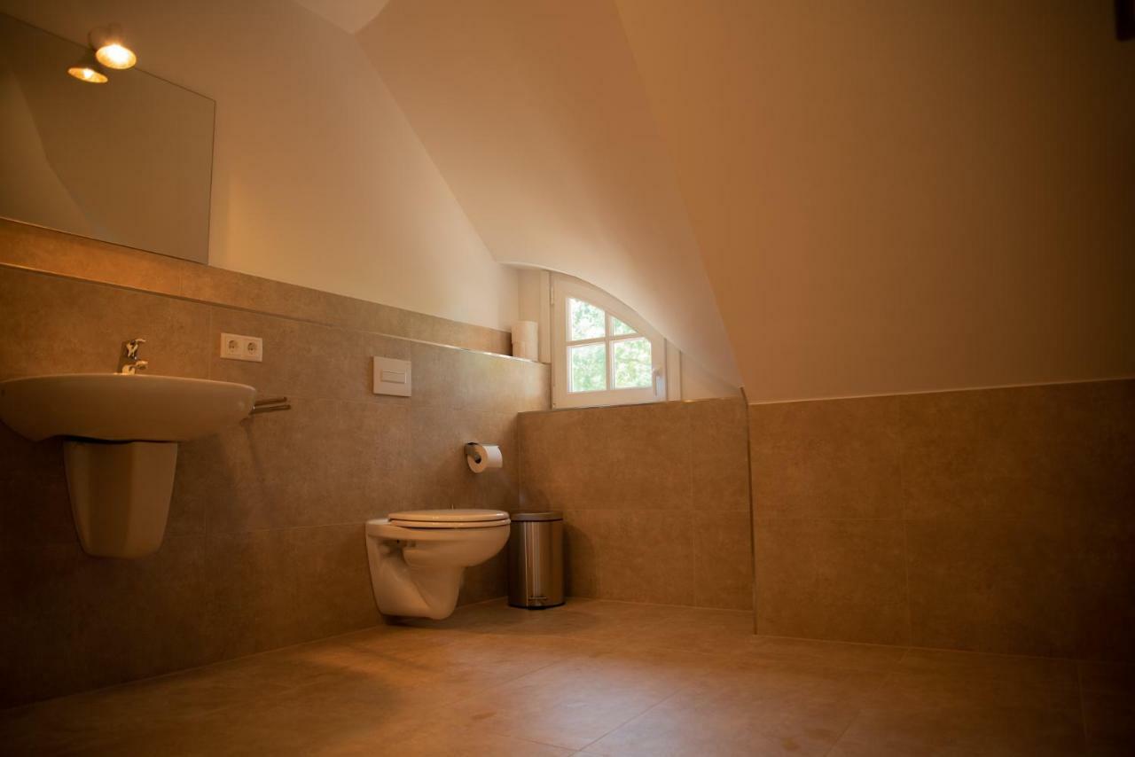 Holiday Home,857449205:JPEG