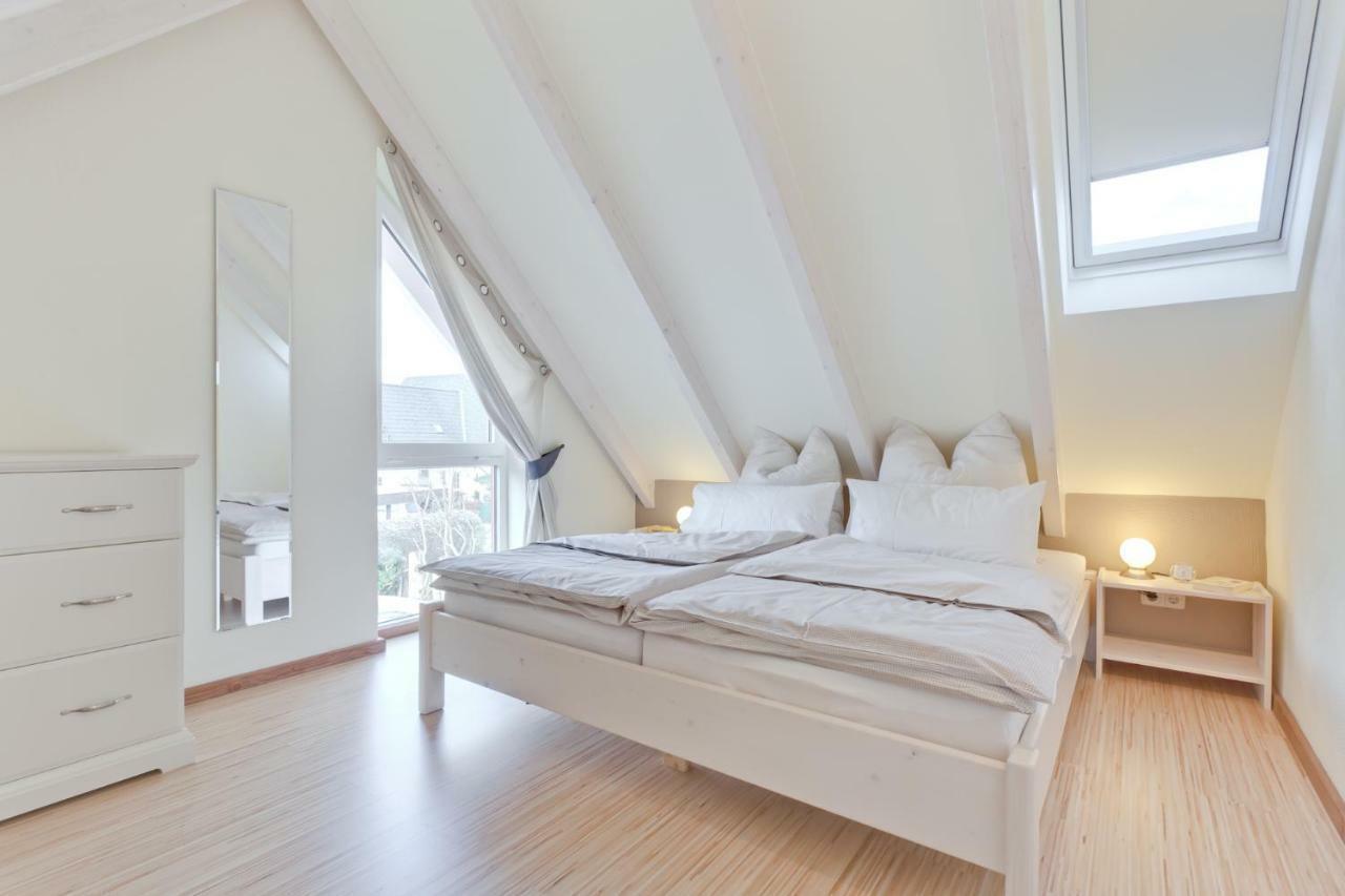 Two-Bedroom House,857919692:JPEG