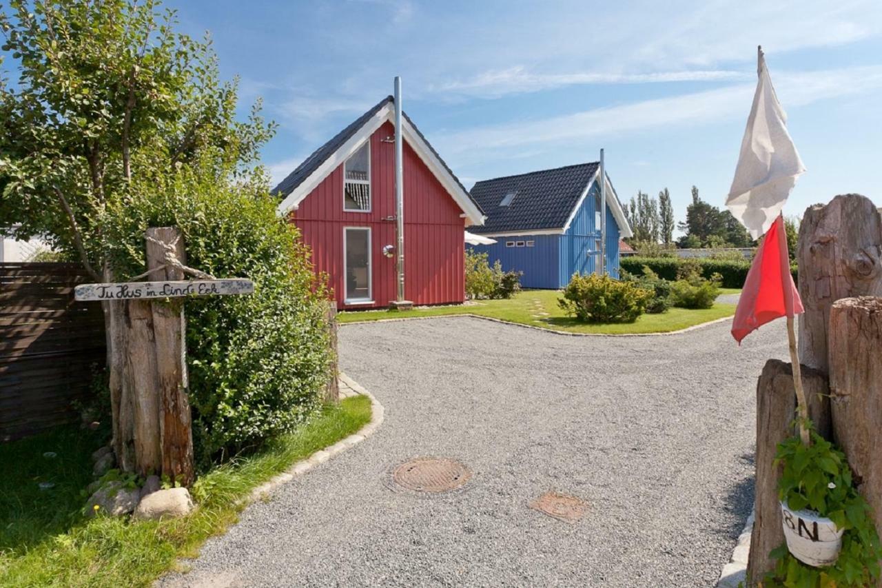 Two-Bedroom House,858096752:JPEG