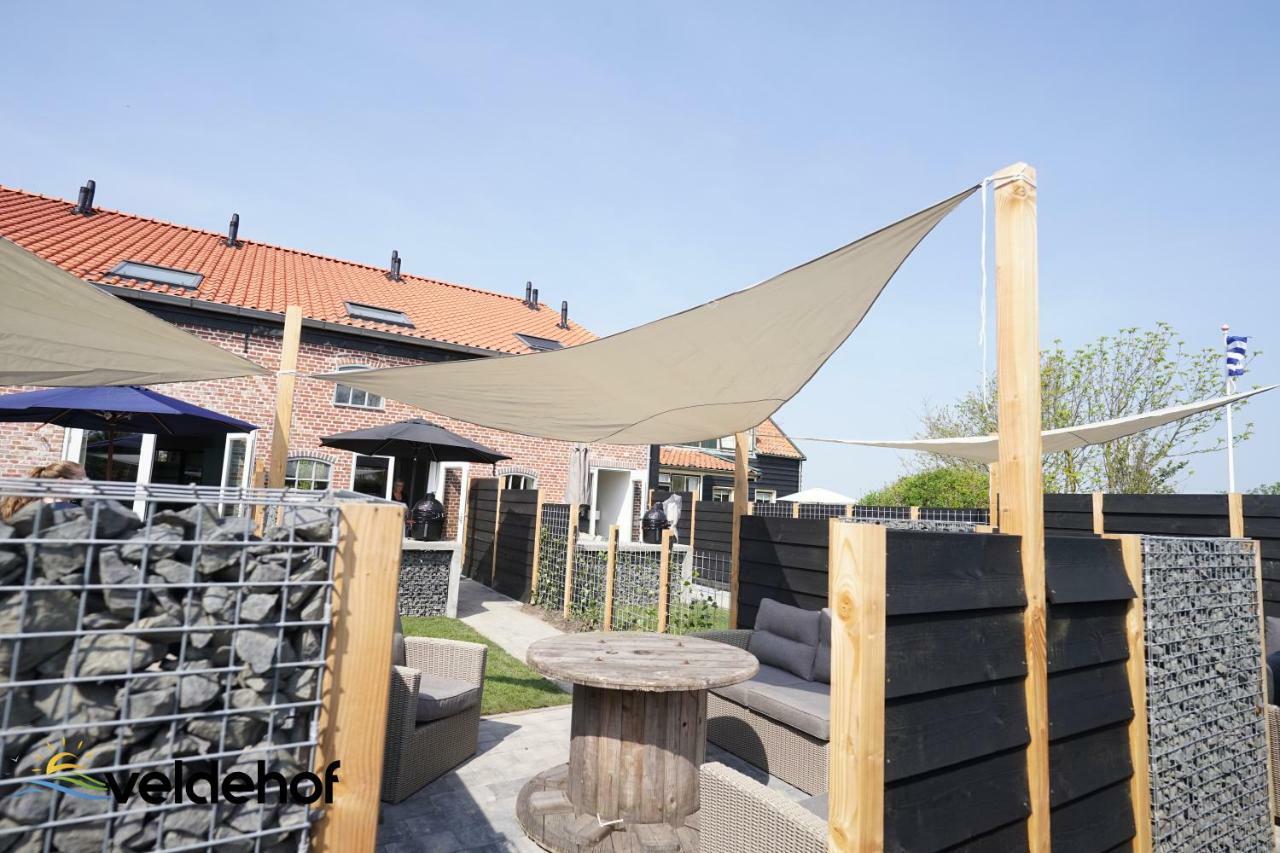 Three-Bedroom House,865427528:JPEG