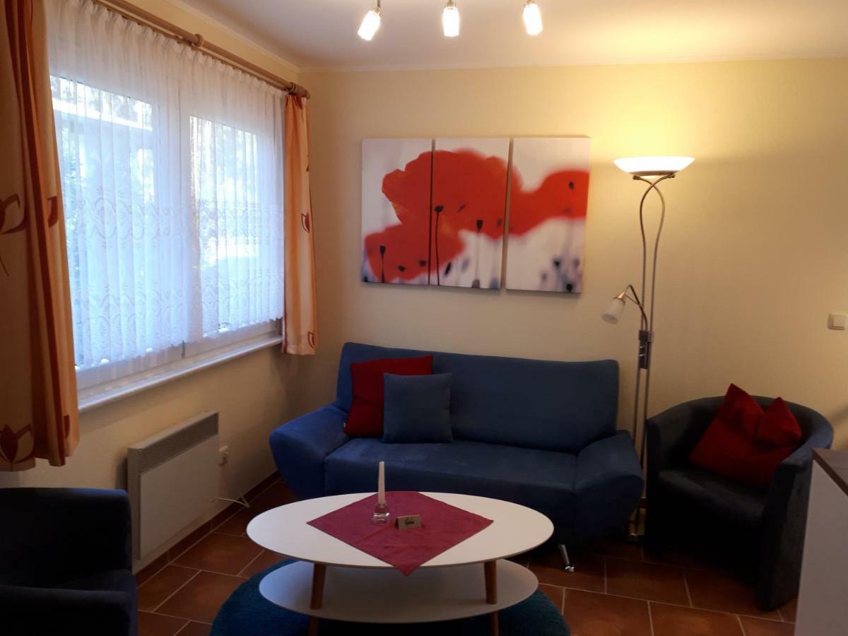 Holiday Home,862656068:JPEG