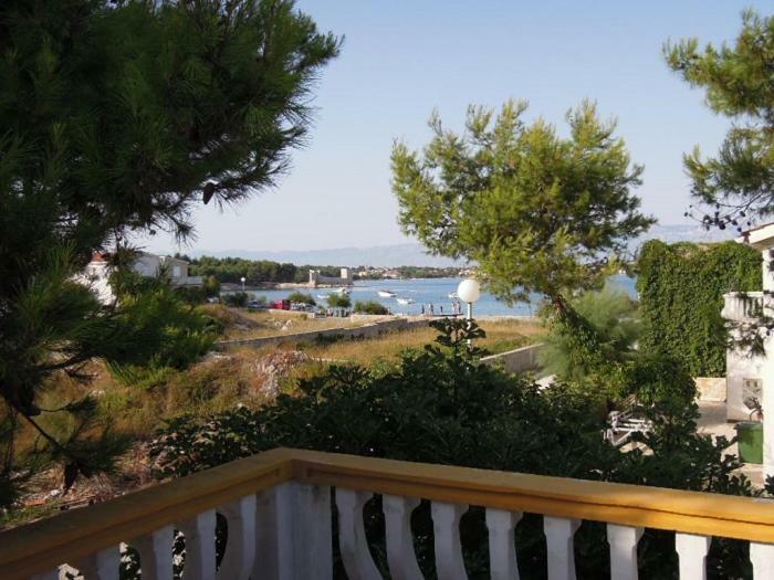 Three-Bedroom Home,873769808:JPEG