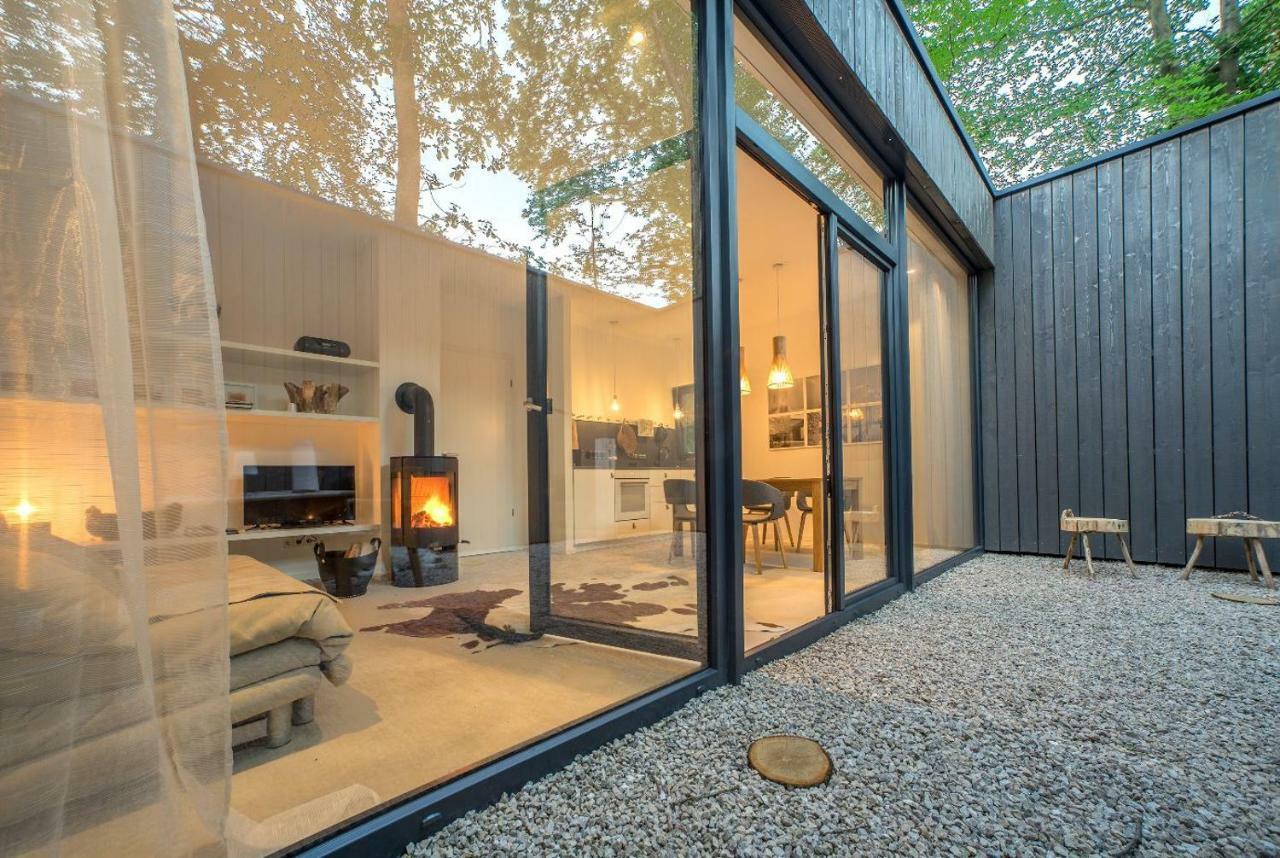 Two-Bedroom House,883568413:JPEG