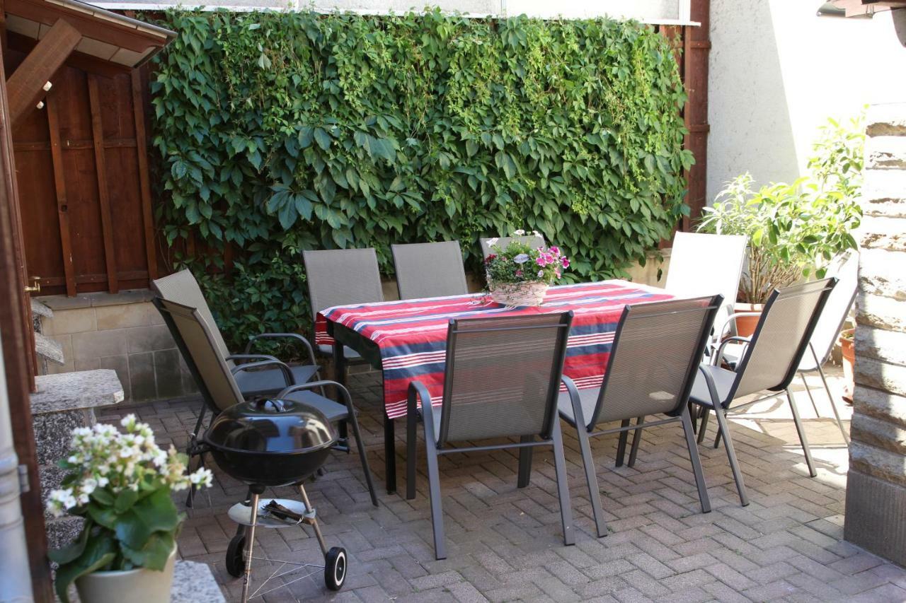 Five-Bedroom House,1646394589:JPEG