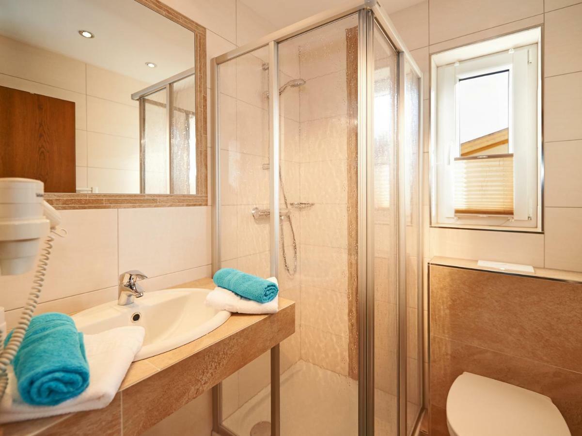 Double Room with Balcony,894549946:JPEG