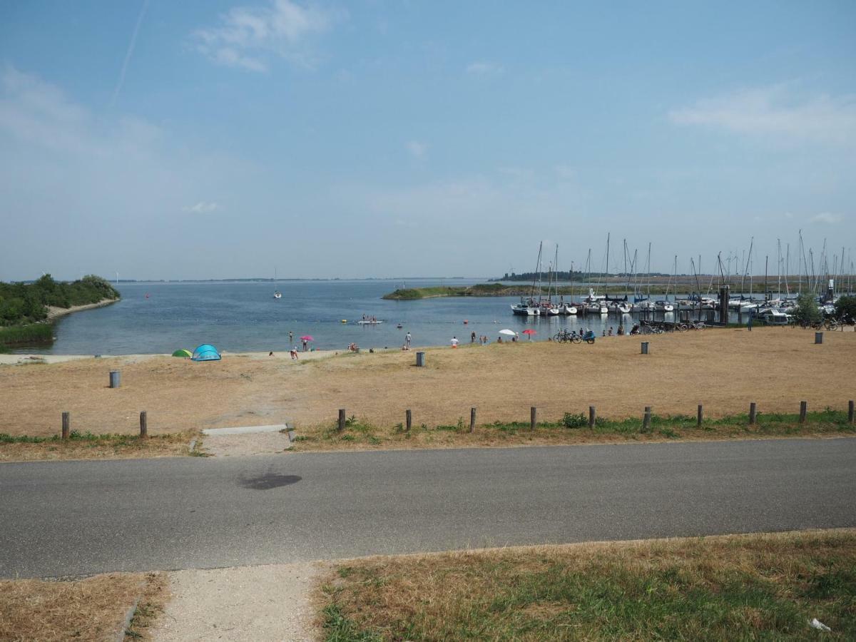Holiday Home,897337702:JPEG