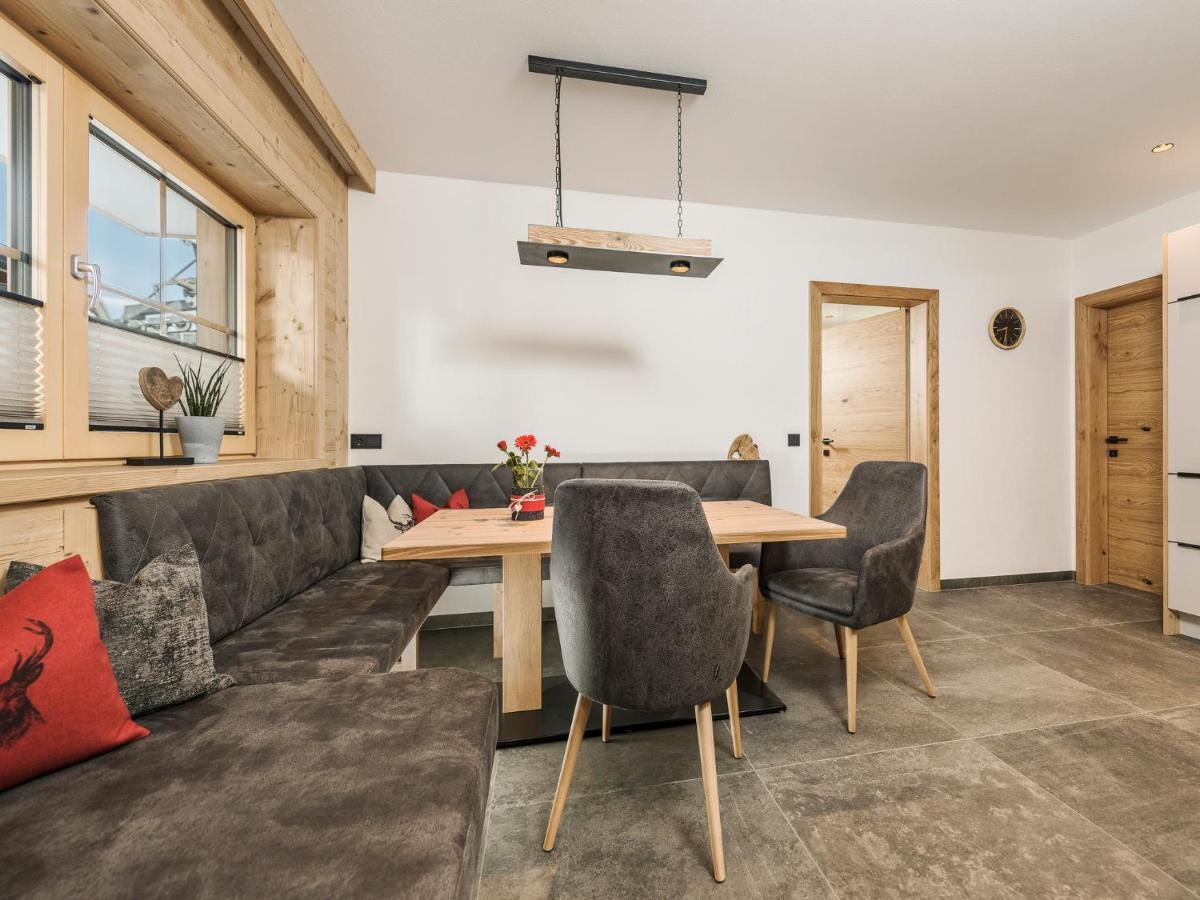 Two-Bedroom House,919029727:JPEG