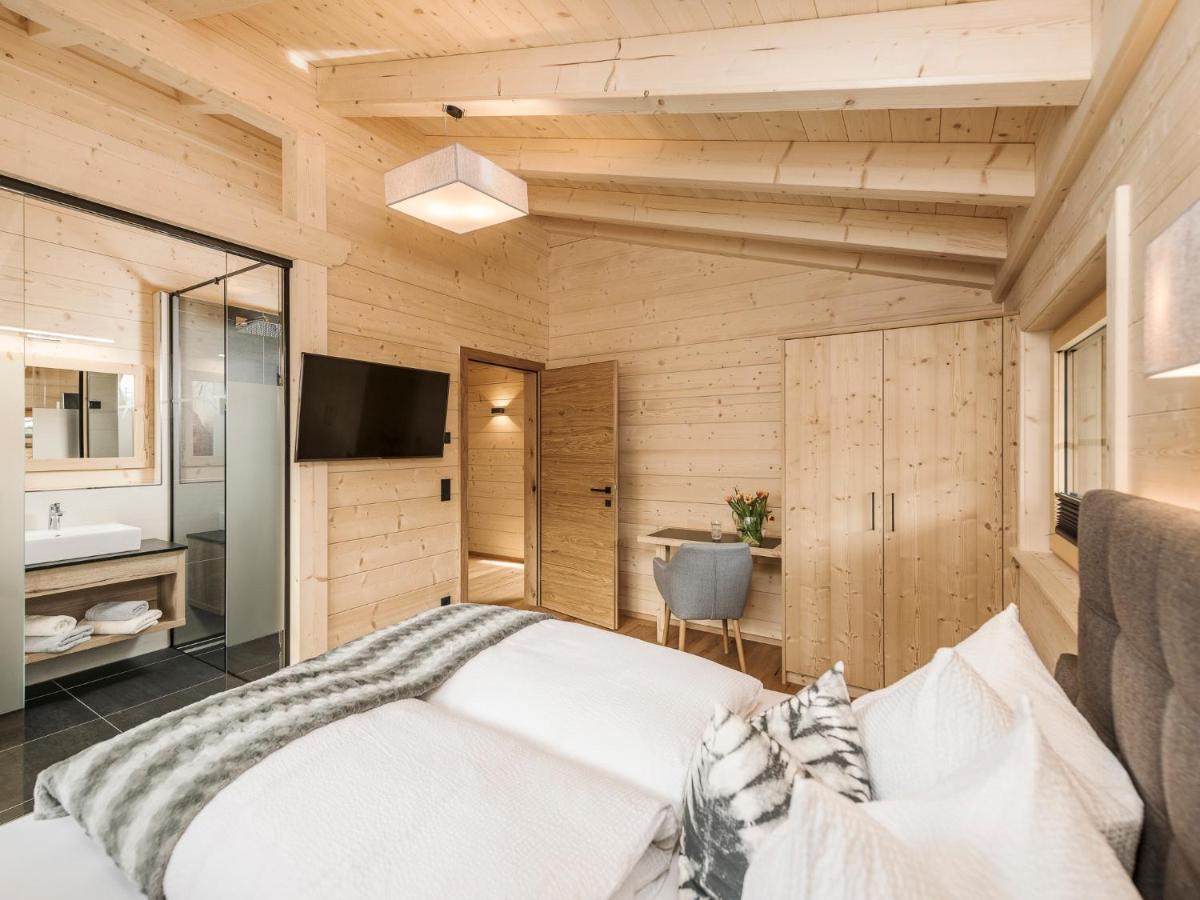Four-Bedroom House,919015837:JPEG