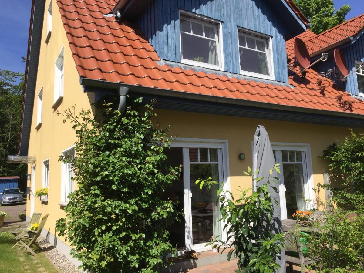 Three-Bedroom House,919564273:JPEG