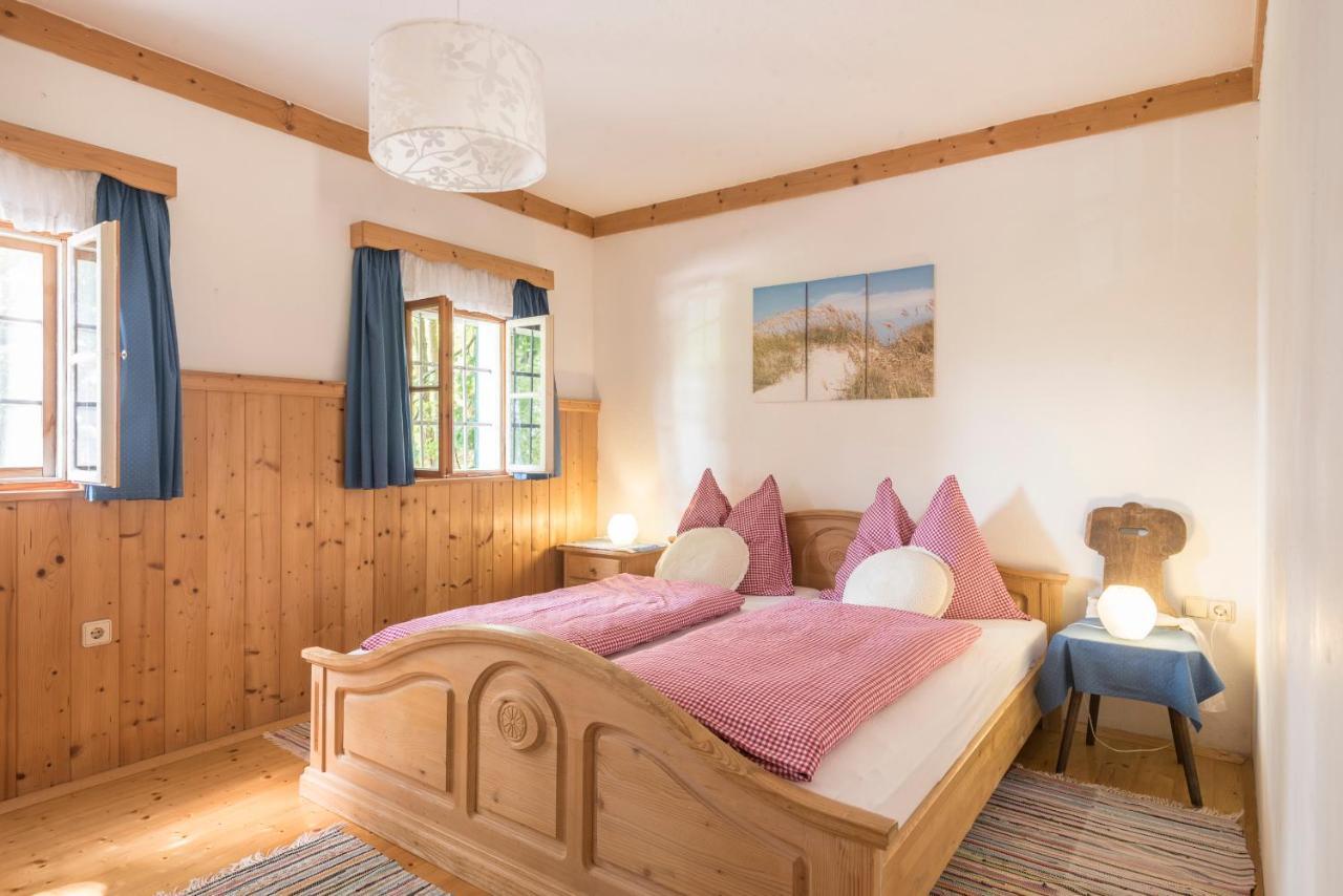 Two-Bedroom House,920328352:JPEG