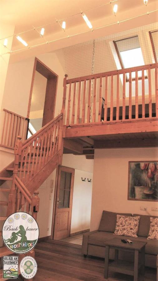One-Bedroom Apartment Attic Mountain View,944680912:JPEG