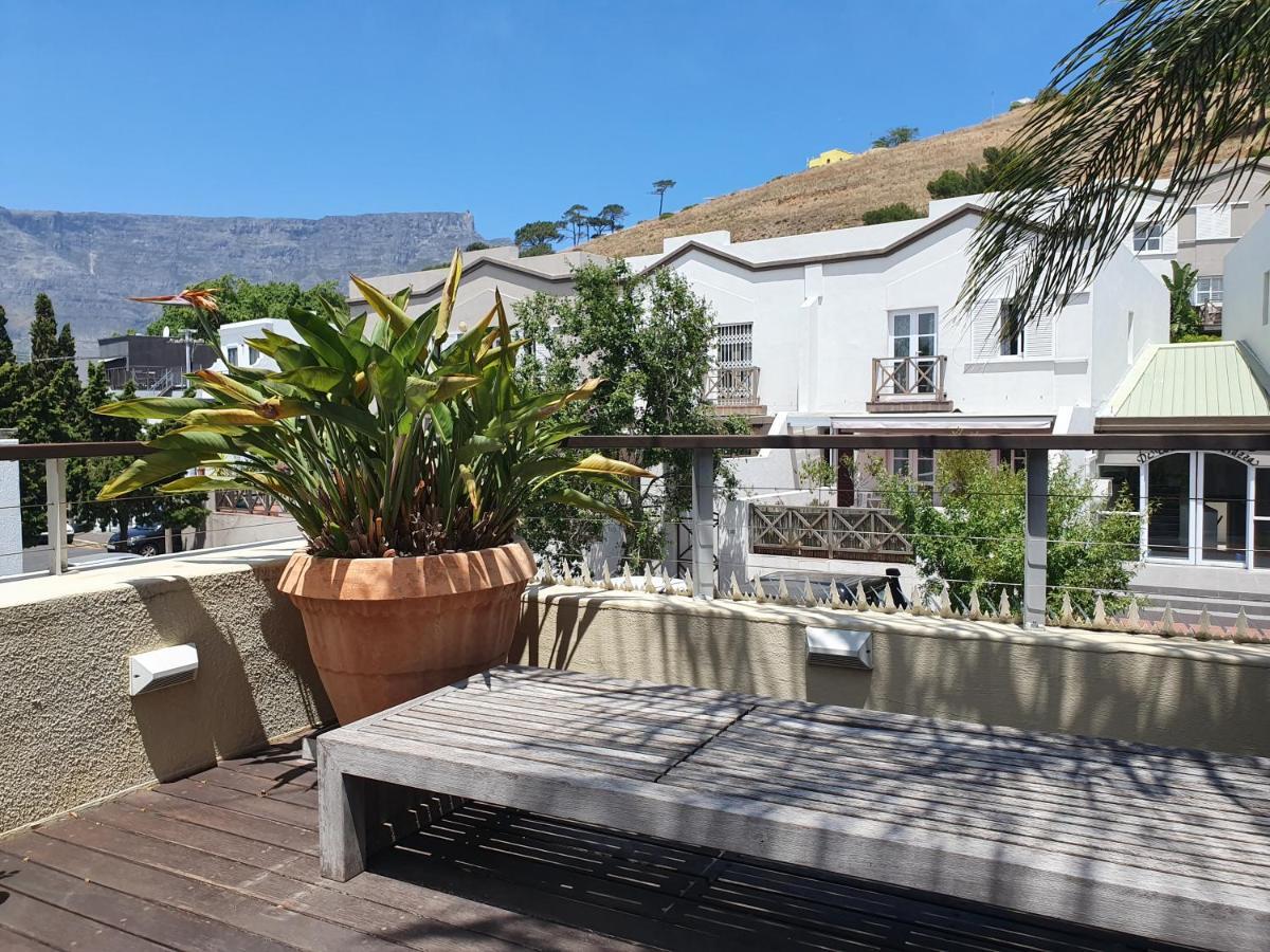 Three-Bedroom Villa Hot Tub 70 Loader Street,1176270013:JPEG