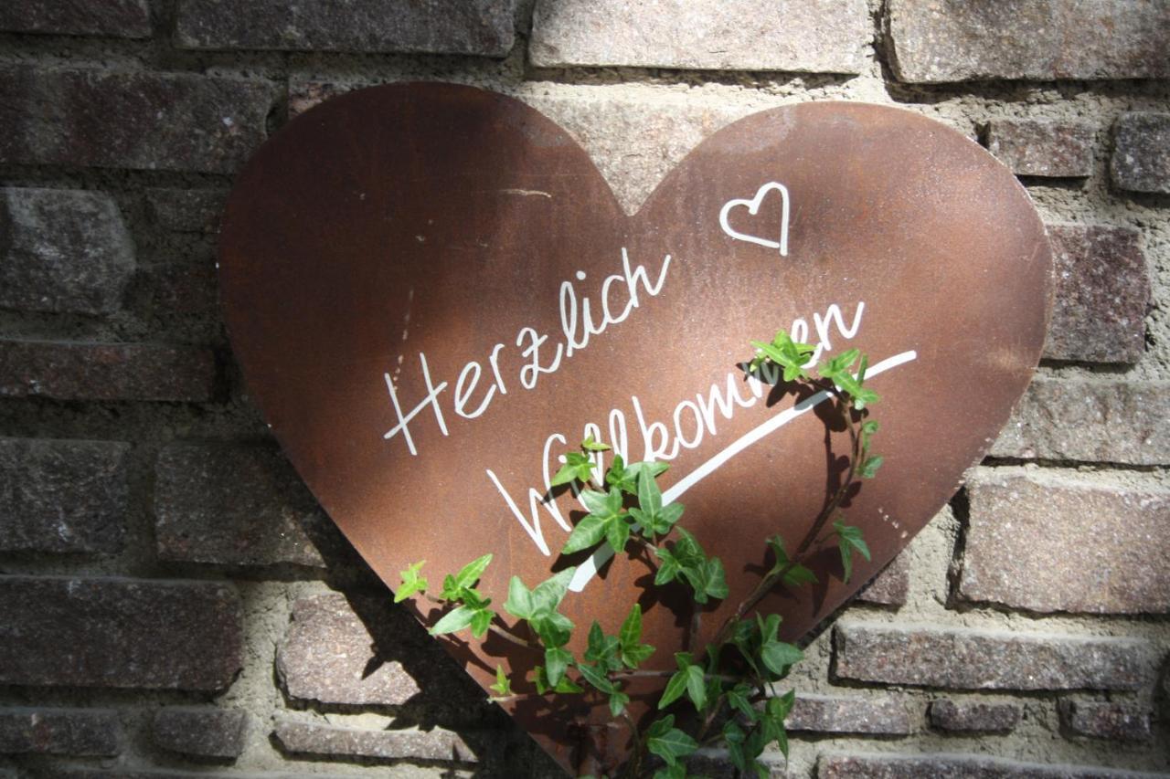 Holiday Home,951022960:JPEG