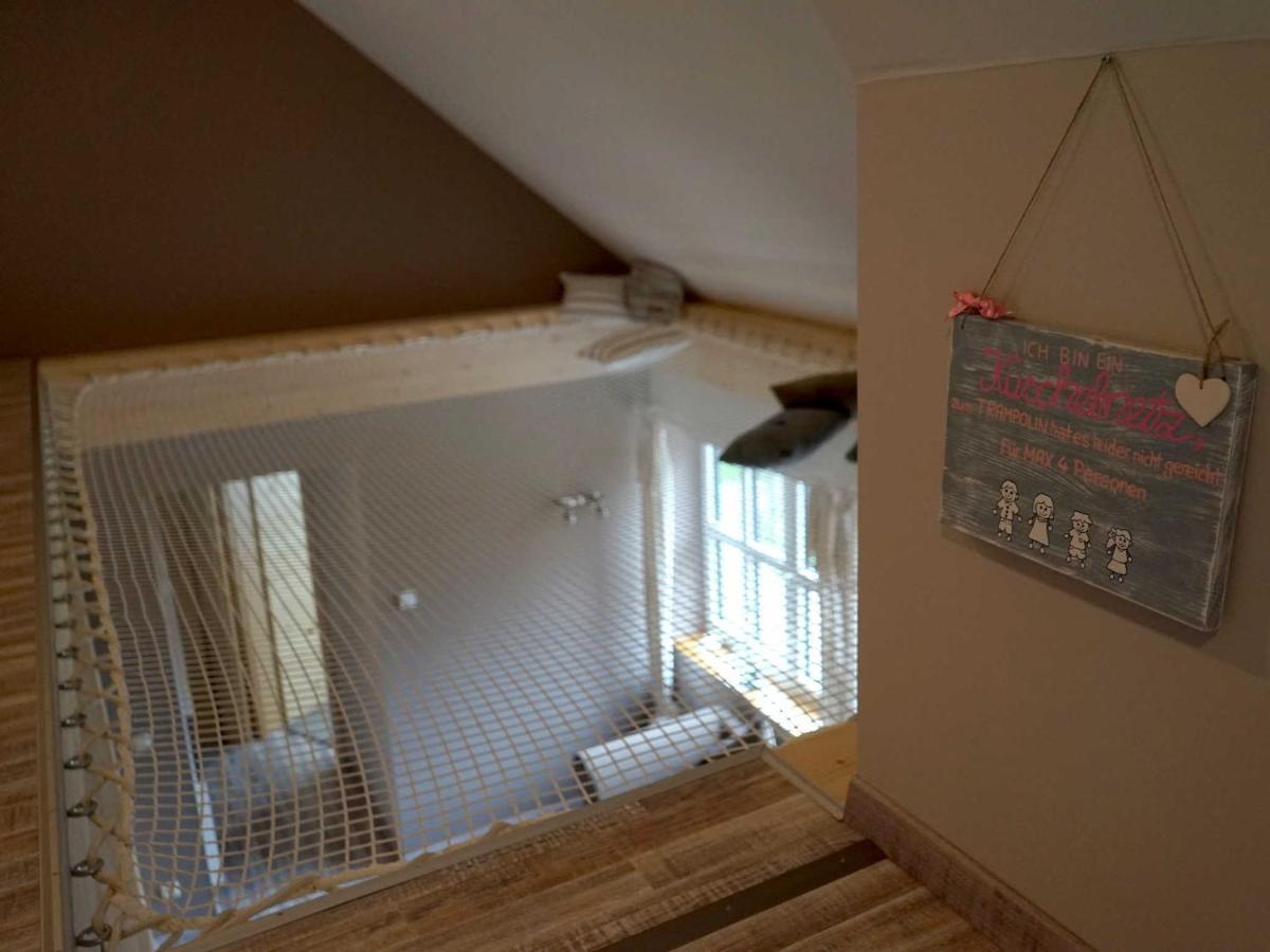 One-Bedroom Apartment with Terrace,949543483:JPEG