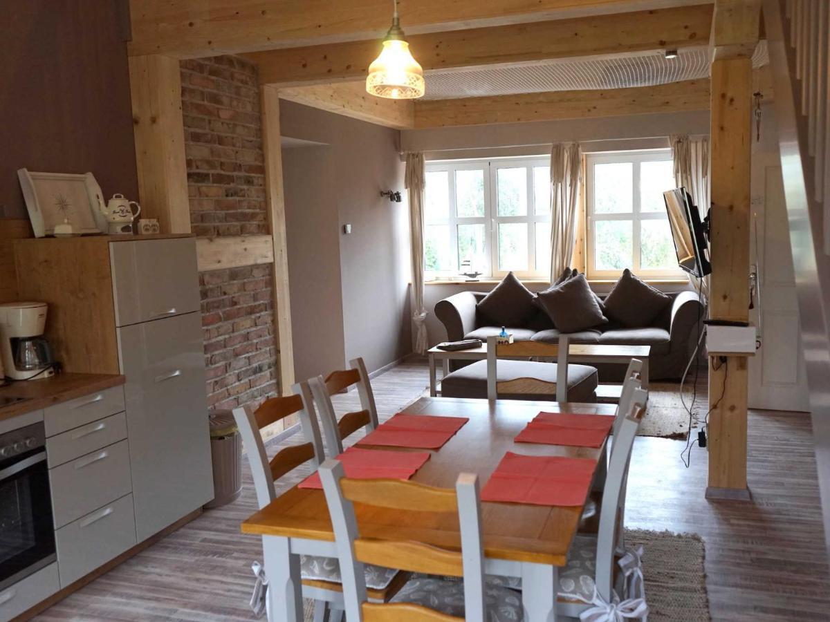 One-Bedroom Apartment Terrace,949543594:JPEG