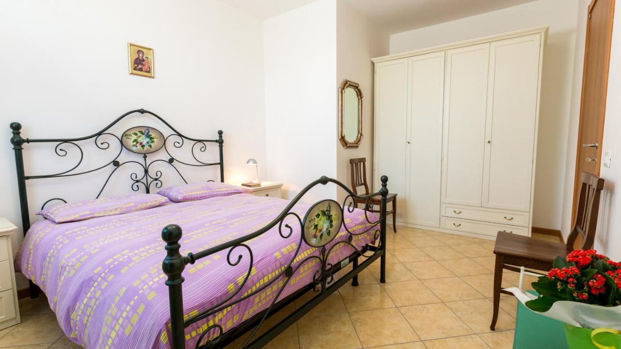 Two-Bedroom Apartment,379510588:JPEG