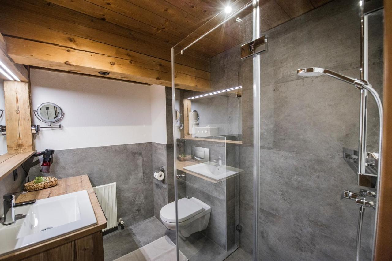 Two-Bedroom Apartment,965042089:JPEG
