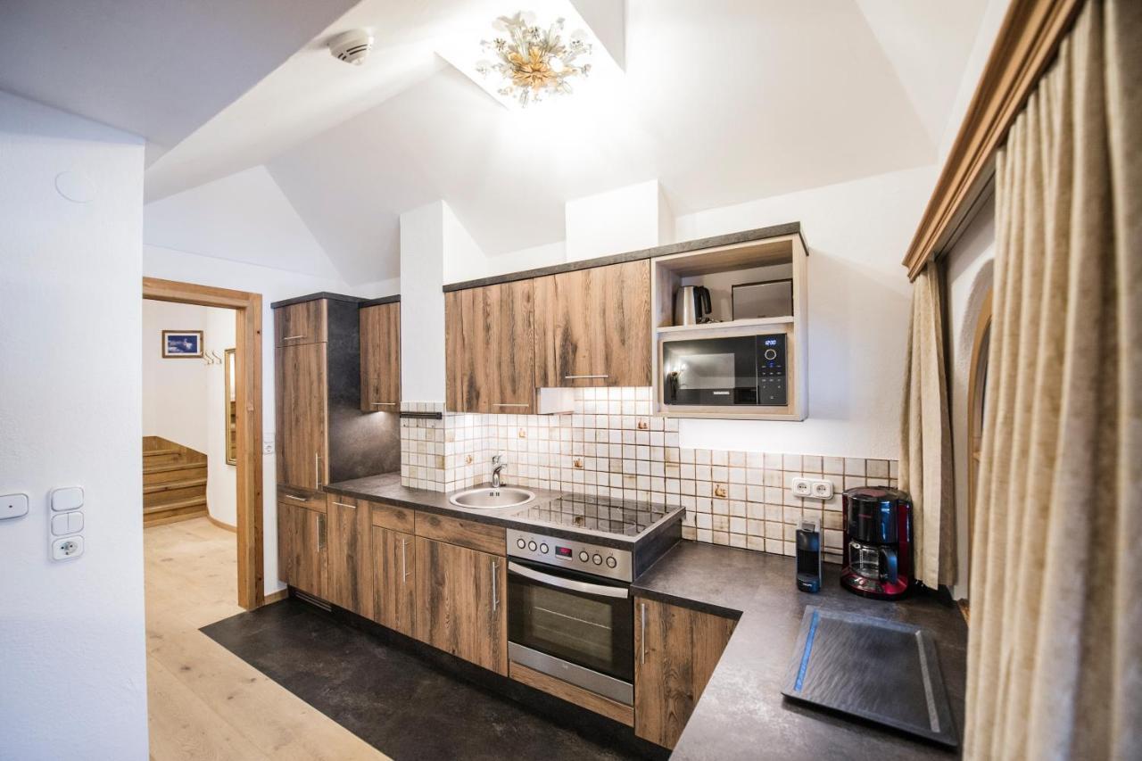 Two-Bedroom Apartment,965030578:JPEG