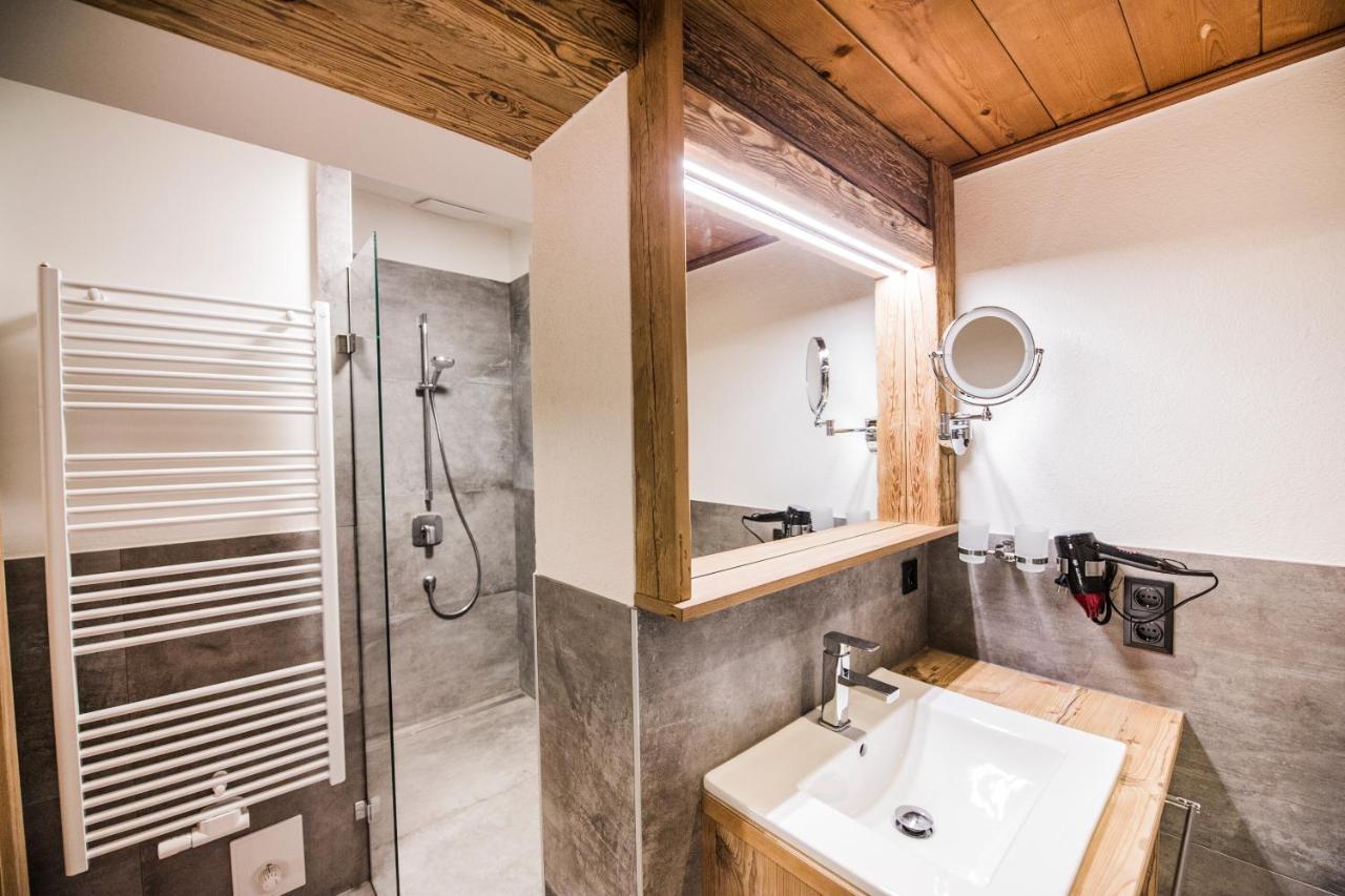 Three-Bedroom Apartment,965043808:JPEG