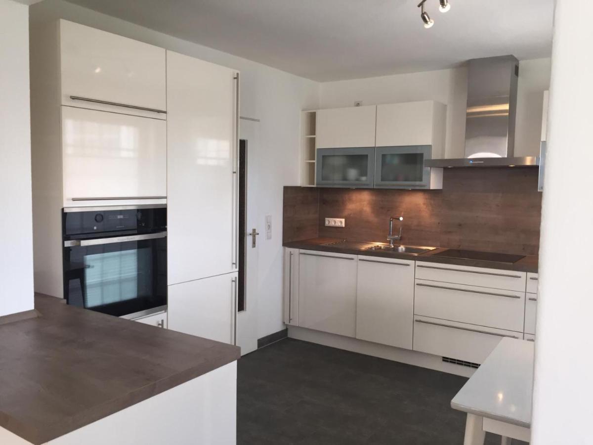 Six-Bedroom House,983075047:JPEG