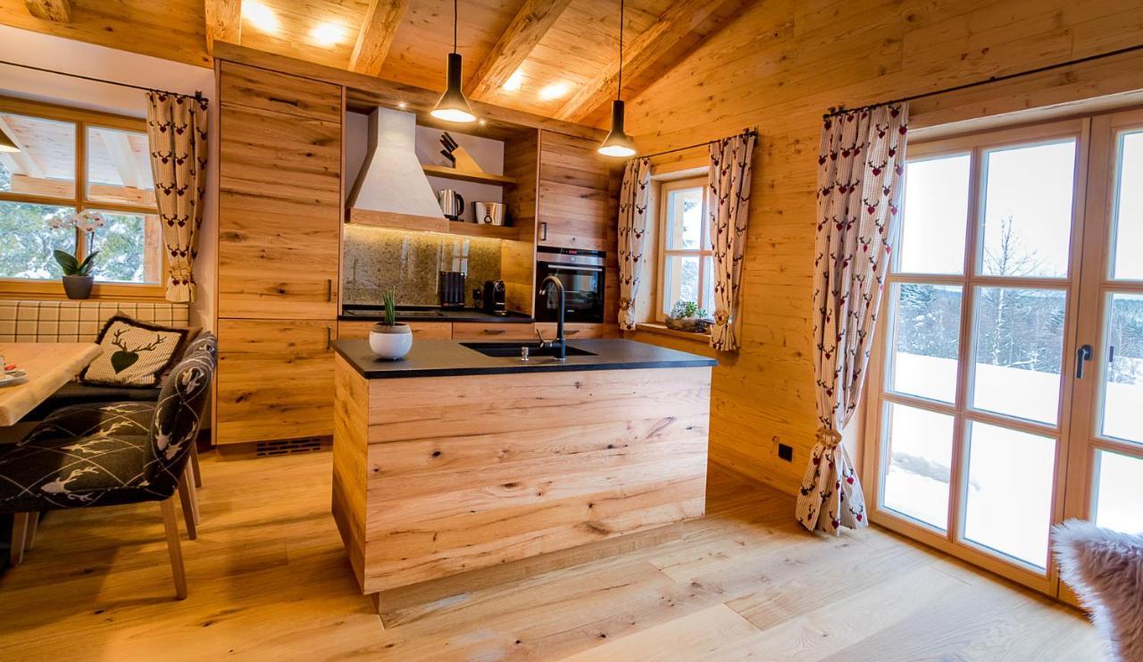 Chalet,994700611:JPEG