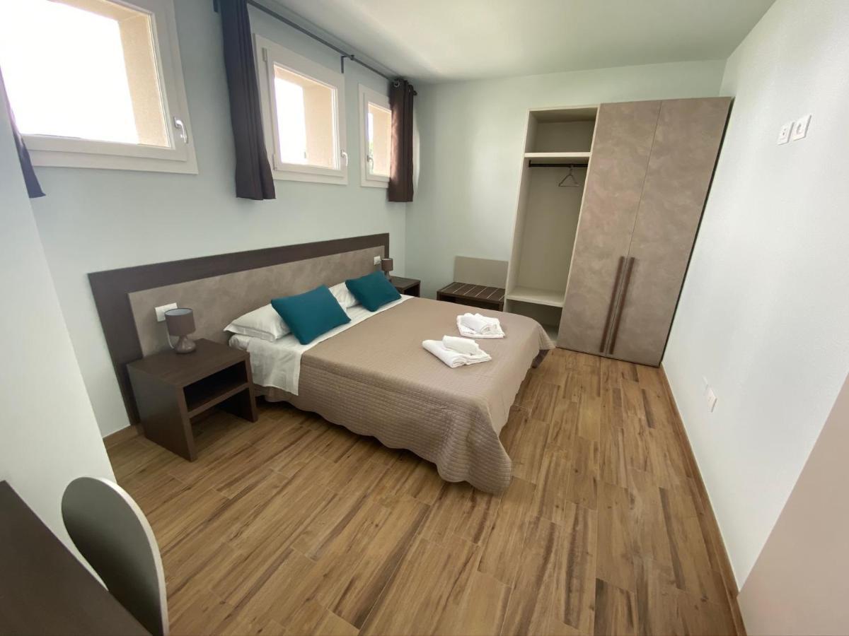 Two-Bedroom Apartment,1015382953:JPEG