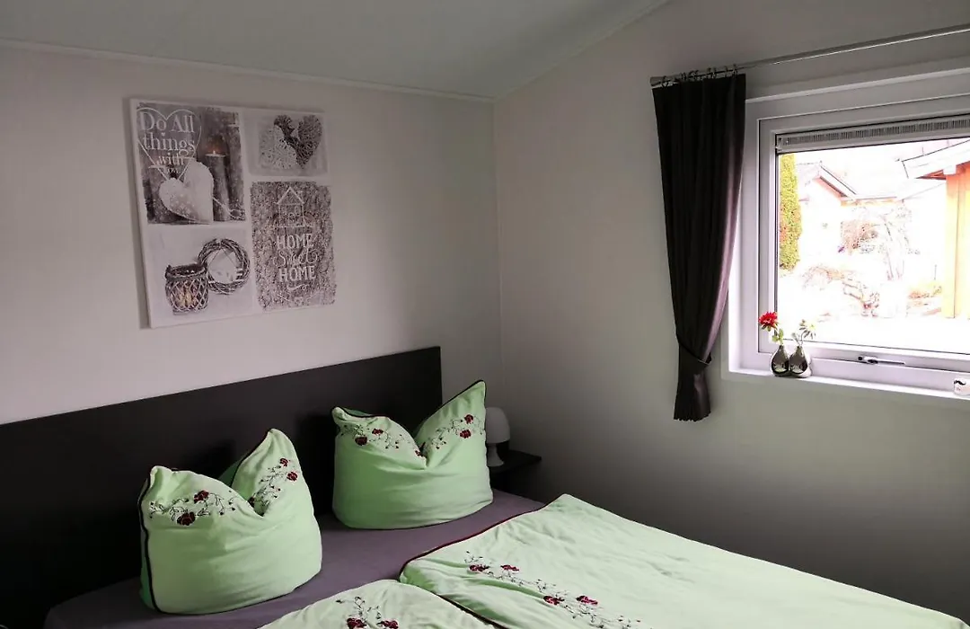 Ferienhaus MaLeFi 1 am Gülser Moselbogen-1