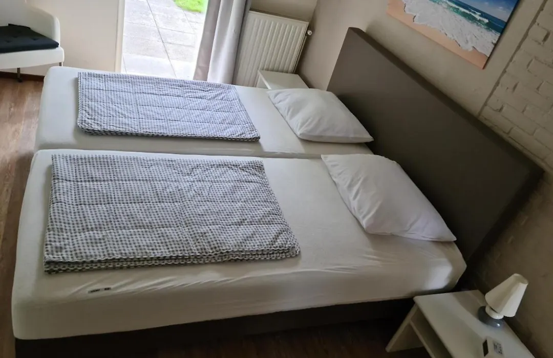 Kustverhuur, Park Schoneveld, Zeester 64-1