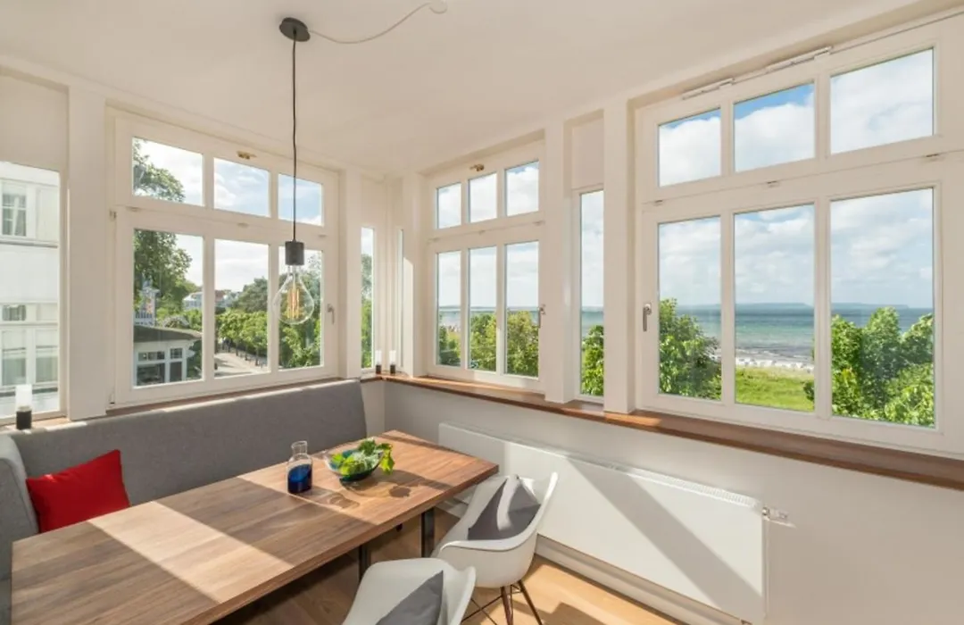 Villa Strandeck, App 4 Meeresleuchten - direkt am Meer-1