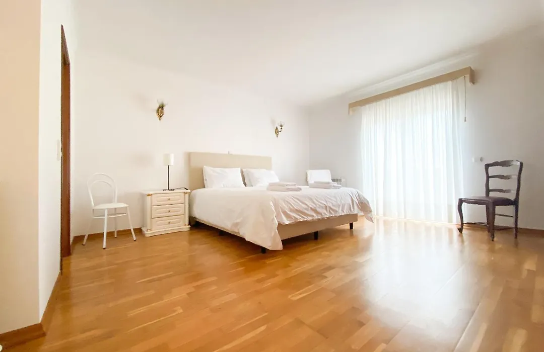 Holiday House Praia D Ana-1