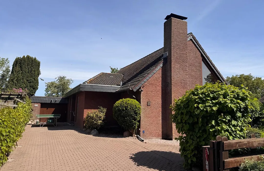 Fehmarn Presen-Süd - Ferienhaus plus Anbauwohnung für bis zu 7 Personen in Strandnähe-1