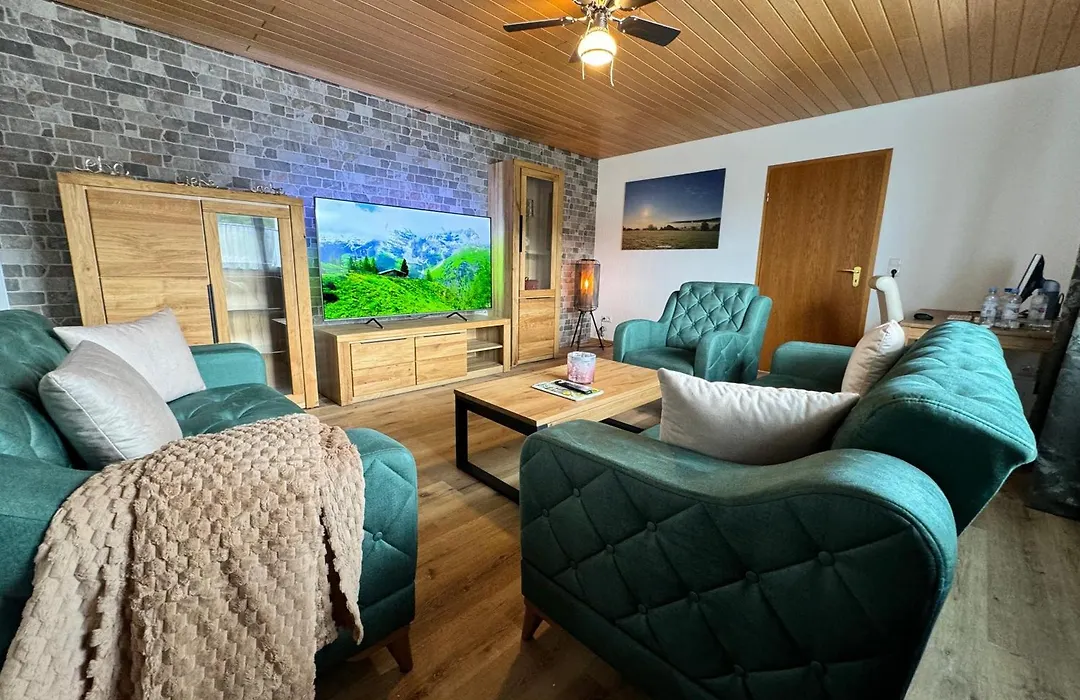 Ferienhaus mit Whirlpool - Garten&Spielzimmer - bis 6 Gäste-1