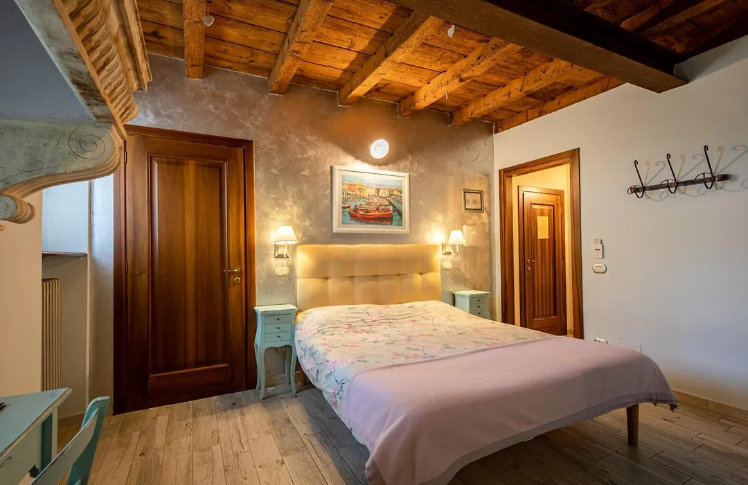 Agriturismo Borgo Di Calmasino-1