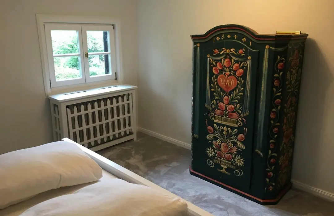 Traumhaftes Ferienhaus direkt am Tegernsee-1