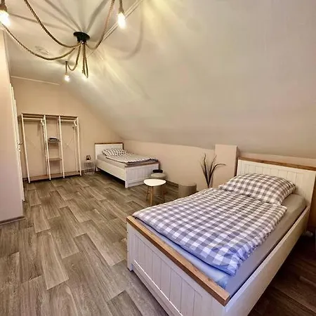 Stilvoll Eingerichtetes Ferienhaus In Ruhiger Lage-3