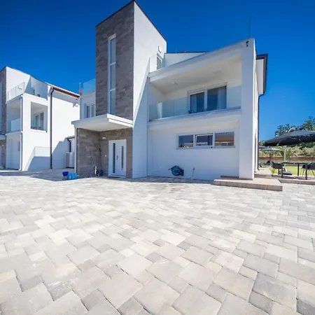 Villa Eni-2
