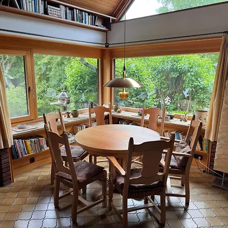 Fehmarn Presen-Süd - Ferienhaus plus Anbauwohnung für bis zu 7 Personen in Strandnähe-2