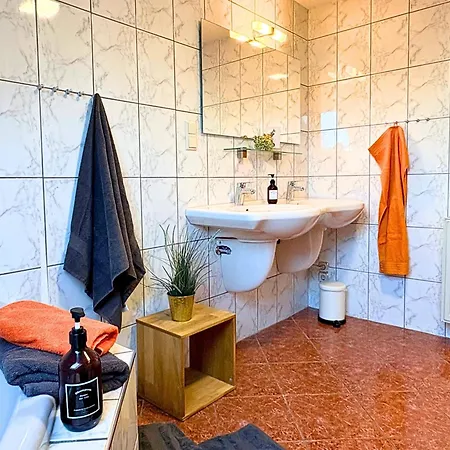 Ferienhaus Landeskrone-3