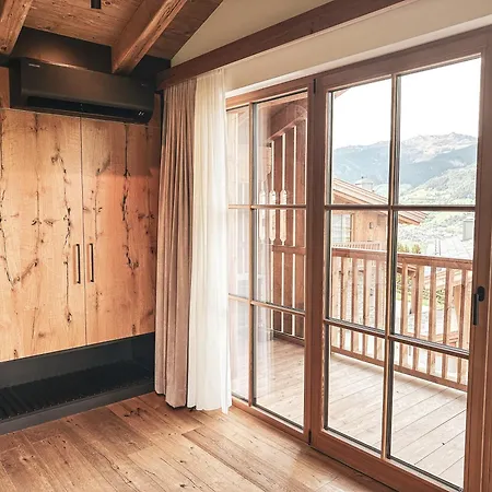 Premium Chalets By Zaglgut, Zell Am See-Kaprun - Wellness & Infinity Pool, Air Conditioning, Panoramic Views & Summer Card Included-3