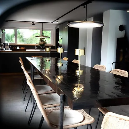 Freistehendes Ferienhaus Renkenmühle näher kann man am Wasser nicht wohnen-2