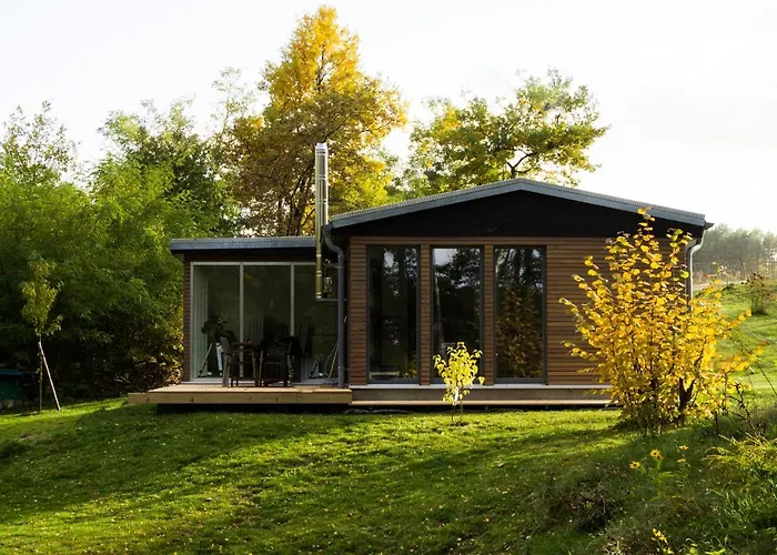 Ferienhaus direkt am See - Kamin, Klima, Sauna und Boot Friedland 