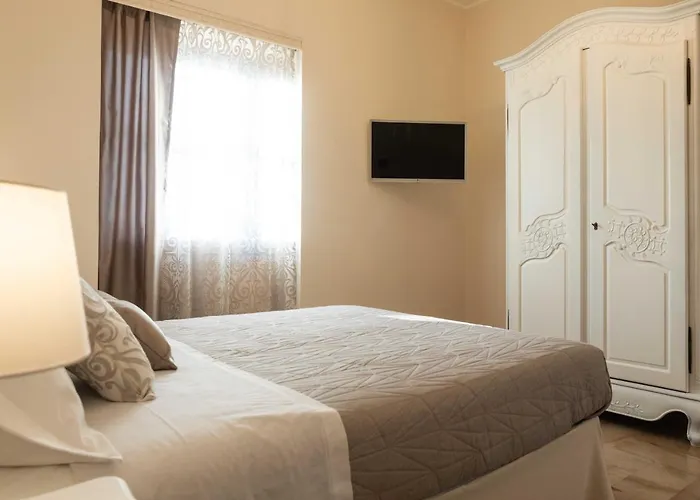 Camera Vento Porto Antico La Cala Palermo