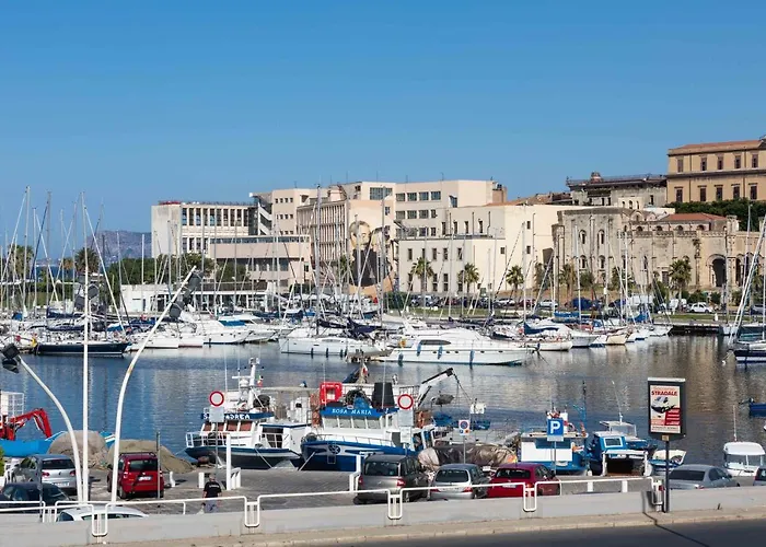 Camera Vento Porto Antico La Cala Palermo