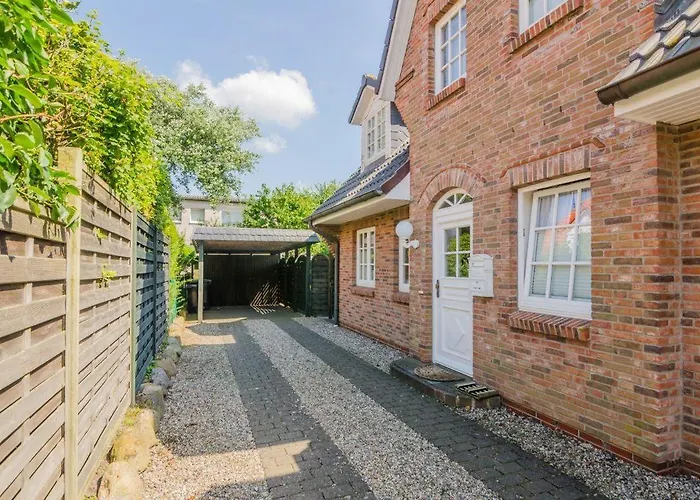 Villa Haushälfte B, Wenningstedter Weg 12 Westerland