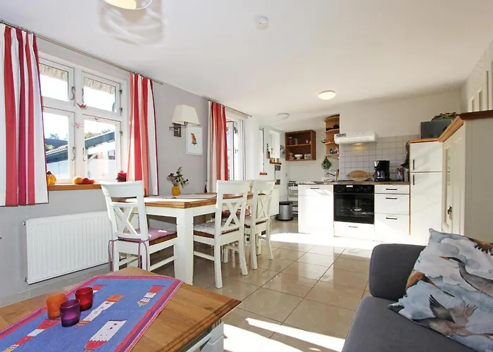 Villa Altes Kapitänshaus Prerow